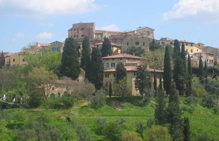 Panorama di Lari, scopri i dintorni di Casciana Terme, prenota ora Albergo Roma